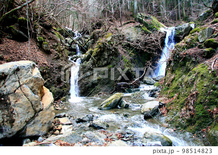 ヤゲン沢の滝 ヤゲン沢の滝 98514823