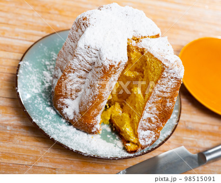 Christmas cake Pandoro with sugar powder 98515091