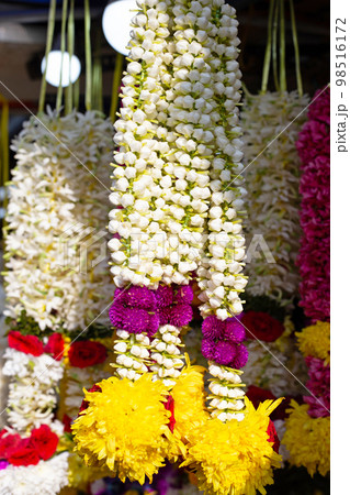 Fllower garland shop near Batu Caves Temple, Malaysia Fllower garland shop near Batu Caves Temple, Malaysia 98516172
