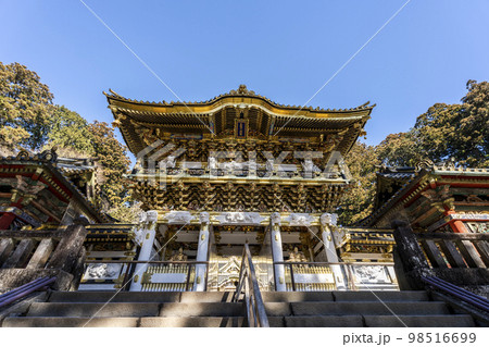 冬晴れの日光東照宮 陽明門 栃木県日光市 冬晴れの日光東照宮 陽明門 栃木県日光市 98516699