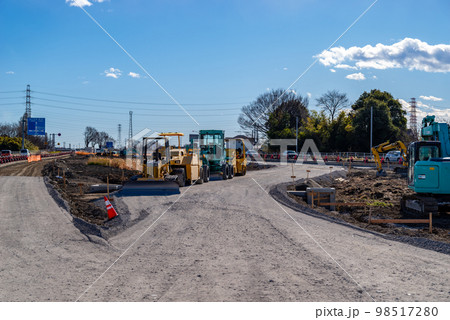 幹線道路の車線を増やす工事 国道17号上武道路 上り方向 2022.12下 b-1 幹線道路の車線を増やす工事 国道17号上武道路 上り方向 2022.12下 b-1 98517280