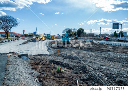 幹線道路の車線を増やす工事 国道17号上武道路 上り方向 2022.12下 c-4 クールカラー 幹線道路の車線を増やす工事 国道17号上武道路 上り方向 2022.12下 c-4 クールカラー 98517373