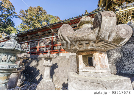 冬晴れの日光東照宮 石灯籠 栃木県日光市 冬晴れの日光東照宮 石灯籠 栃木県日光市 98517678