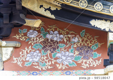 冬晴れの日光東照宮 祈祷殿の彫刻 栃木県日光市 冬晴れの日光東照宮 祈祷殿の彫刻 栃木県日光市 98518647