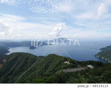 三方五胡レインボーライン山頂公園からの世久見湾方面眺望 98519115