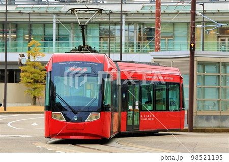 万葉線 MLRV1000形〜アイトラム〜（末広町〜高岡駅） 98521195