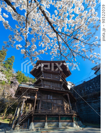 4月福島・会津若松 会津さざえ堂(円通三匝堂)と桜 4月福島・会津若松 会津さざえ堂(円通三匝堂)と桜 98522039