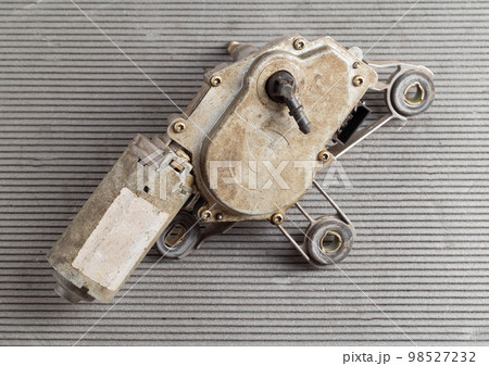 Rear car wiper motor, close-up. Windshield 98527232