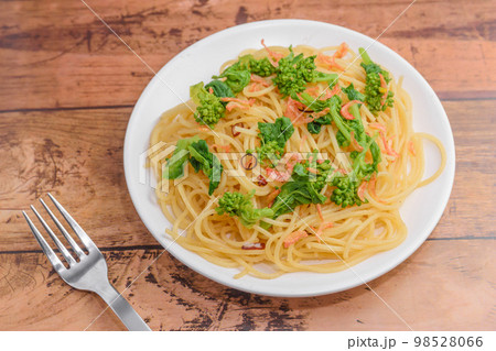 菜の花と干しエビのパスタ 98528066