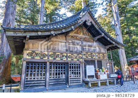 冬晴れの日光東照宮　神厩舎・三猿　栃木県日光市 98528729