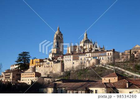 Panoramic view of Segovia, Spain Panoramic view of Segovia, Spain 98534260