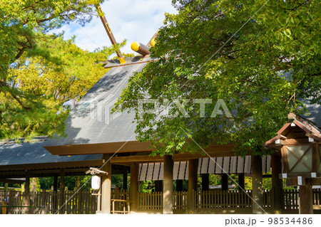 愛知県　熱田神宮本宮 98534486