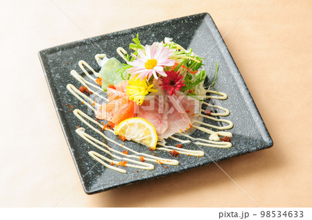 魚のカルパッチョ 98534633