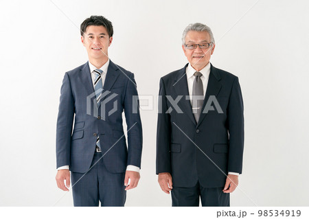 ビジネスマン　2人　親子 98534919