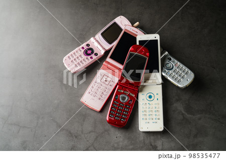 携帯電話 ガラケー 98535477