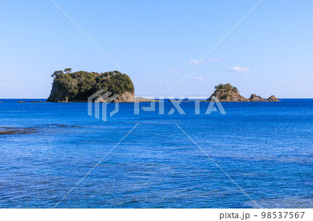 九龍島と鯛島 和歌山県串本町 98537567