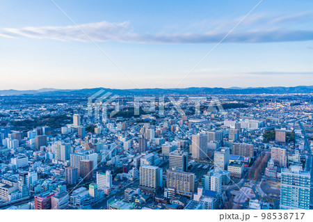 (静岡県)浜松市の街並み 山側 (静岡県)浜松市の街並み 山側 98538717