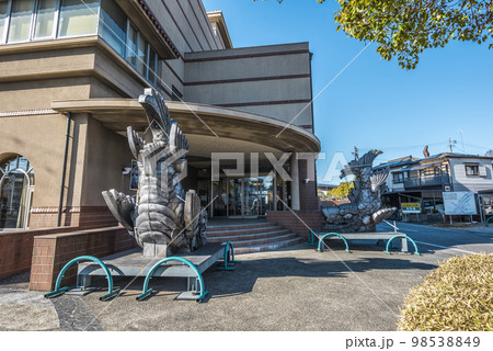 《愛知県》高浜市やきものの里かわら美術館 98538849