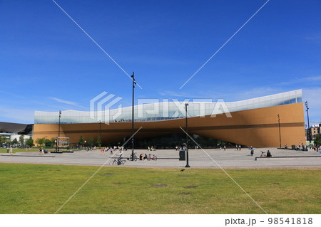 フィンランドのヘルシンキ市立図書館 98541818