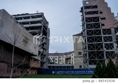 セルビア ベオグラード NATO空爆跡 旧参謀本部 コソボ紛争 Serbia Belgrade セルビア ベオグラード NATO空爆跡 旧参謀本部 コソボ紛争 Serbia Belgrade 98542036