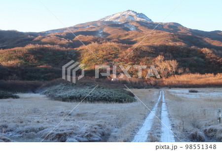 鳥海山とその周辺の秋 鳥海山とその周辺の秋 98551348