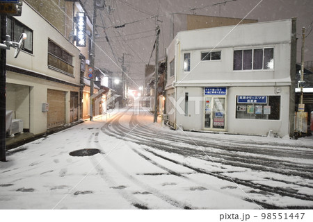 冬景色の曲がり角 冬景色の曲がり角 98551447