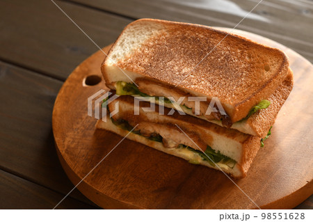 ホットテリヤキチキンサンド ホットテリヤキチキンサンド 98551628