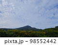 鳥海山とその周辺の秋 98552442