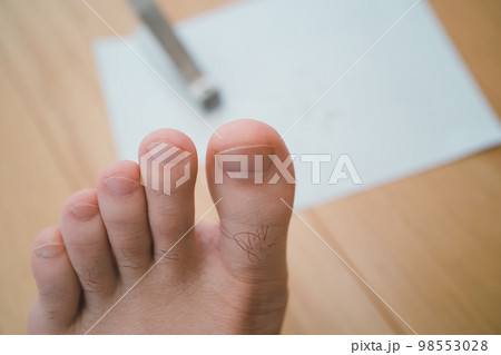 足の爪切り 98553028