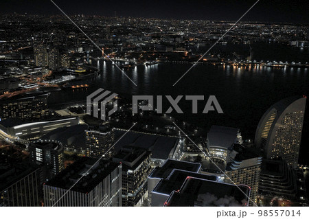 横浜ランドマークタワーからの夜景 98557014