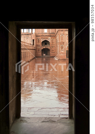 インド・アグラ城 / Agra Fort, India 98557034