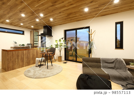 お洒落なリビングダイニングキッチン イメージ 98557113