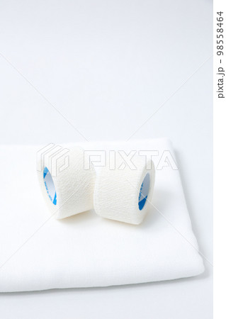 ガーゼ,綿,医療ガーゼ,医療,治療,怪我,不織布テープ、テープ、ケガ,包帯,手当て,清潔,衛生,布 ガーゼ,綿,医療ガーゼ,医療,治療,怪我,不織布テープ、テープ、ケガ,包帯,手当て,清潔,衛生,布 98558464