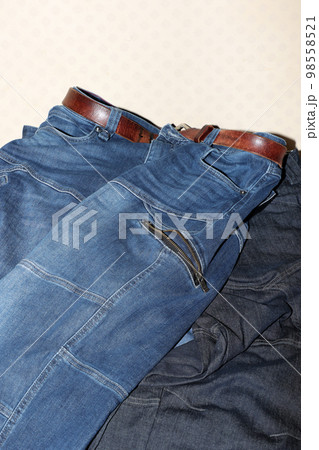 ジーンズ,デニム,ライフスタイル,ベルト、衣服、アパレル,ファッション,ズボン,衣類,スタイル ジーンズ,デニム,ライフスタイル,ベルト、衣服、アパレル,ファッション,ズボン,衣類,スタイル 98558521