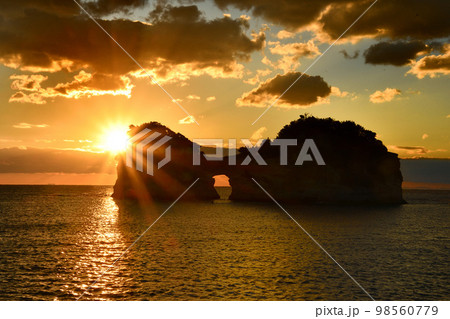 夕日と海の風景 夕日と海の風景 98560779
