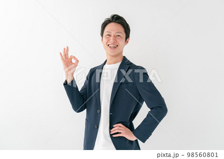 カジュアルビジネス　ミドル　男性　OK 98560801
