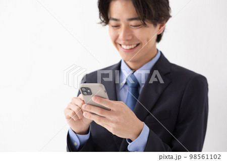 ビジネスマン スマホ ビジネスマン スマホ 98561102