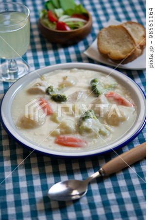 ホワイトシチュー 98561164