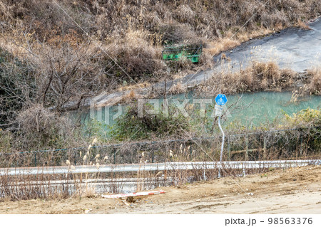 安威川ダムの湖底に沈む場所 安威川ダムの湖底に沈む場所 98563376