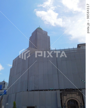 横浜税関　クィーン　修繕中 98564317