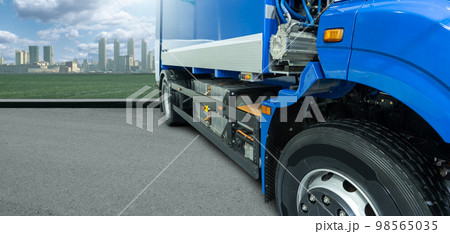 Electric truck with batteries. Electric truck with batteries. 98565035