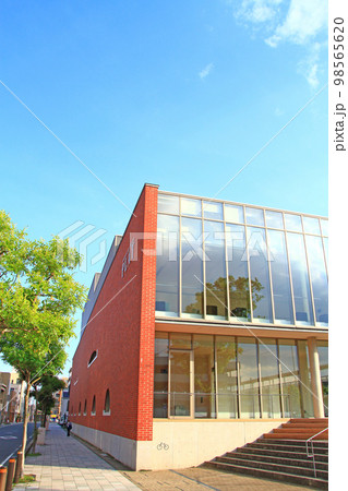 豊橋市、穂の国とよはし芸術劇場PLATの風景 98565620