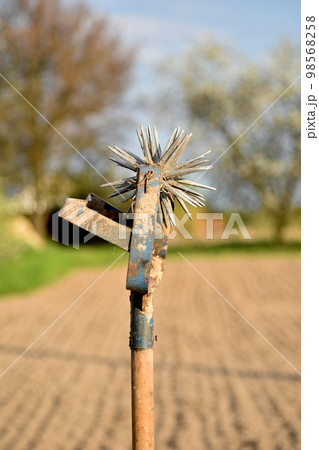 Farm tool, mechanical chopper with stars. 98568258