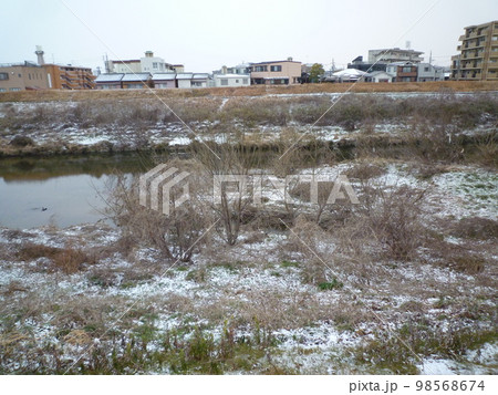 天白川　雪景色 98568674