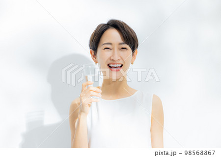 ビューティイメージ 98568867