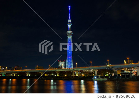 東京スカイツリー　特別ライトアップ（新型コロナ収束祈願） 98569026