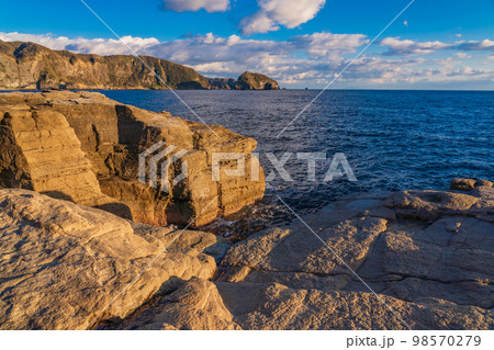 （静岡県）南伊豆入間千畳敷　夕景 98570279