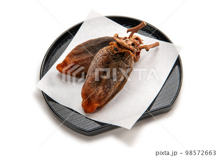 手作りの干し柿 98572663