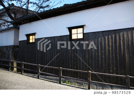 龍野のまちなみ クラテラスたつの 夜景 兵庫県たつの市龍野町 龍野のまちなみ クラテラスたつの 夜景 兵庫県たつの市龍野町 98573529