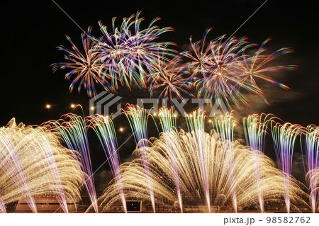 ツインリンクもてぎ 花火大会 98582762